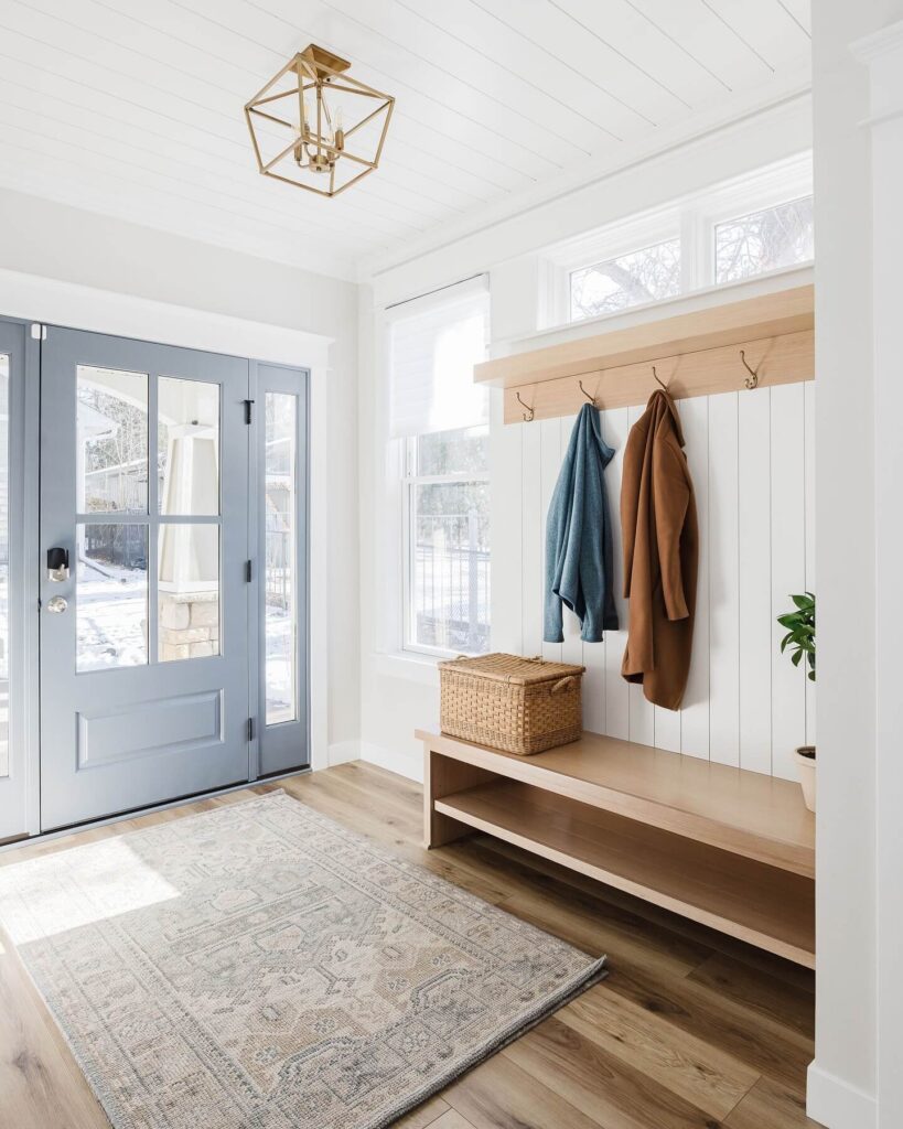 Entryway Ideas to Welcome in Style 24