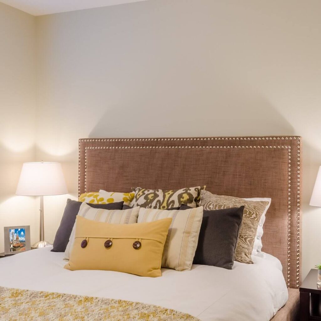 Best Bedroom Color Combinations to Try Now 26