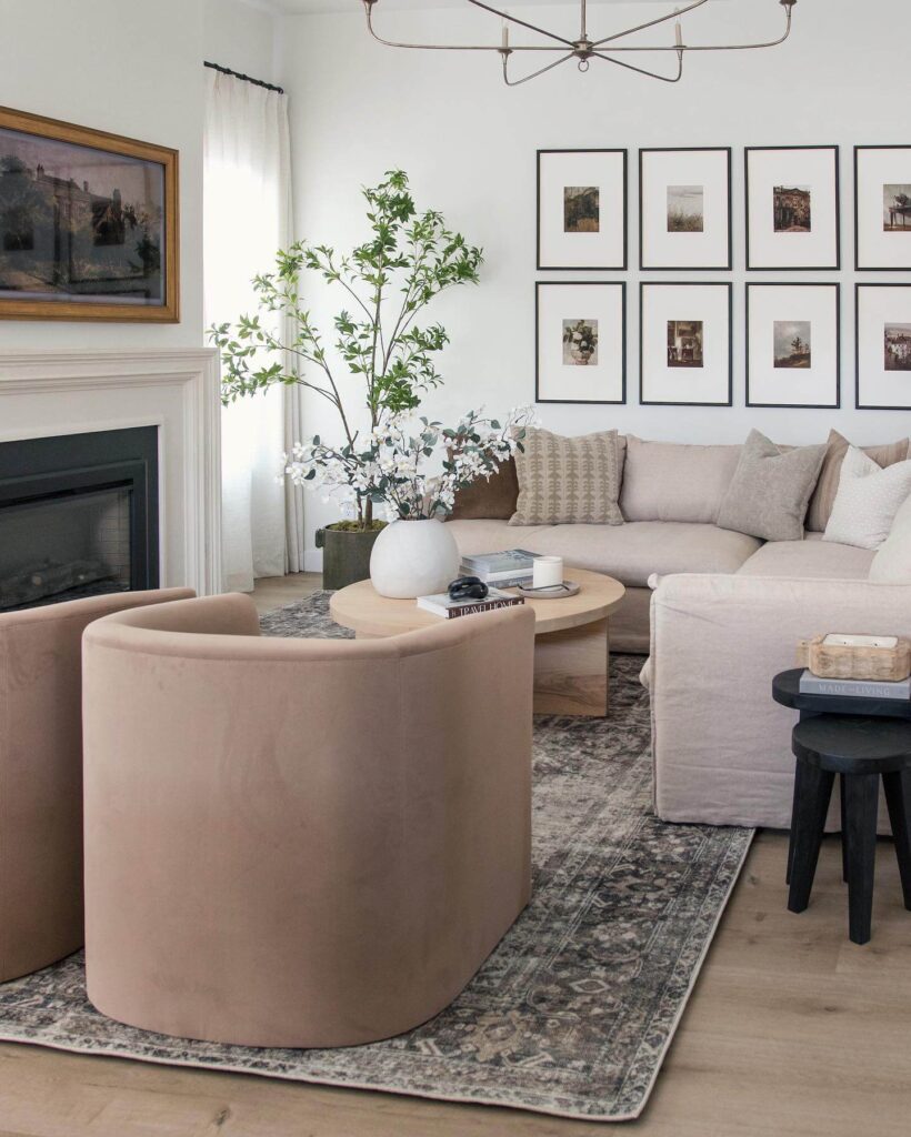 Small Living Room Layouts That Maximize Space 27