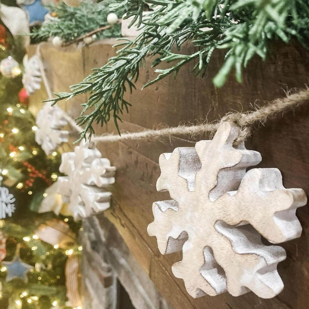 Farmhouse Christmas Decor Ideas You’ll Love 29
