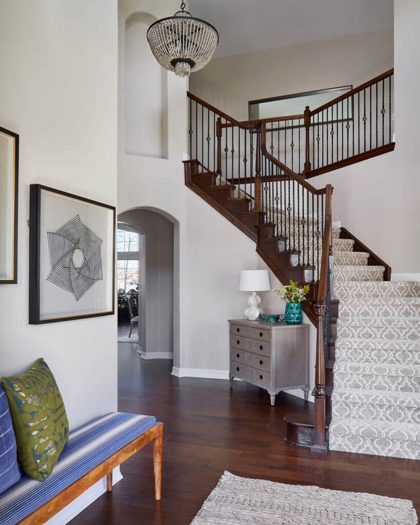 Entryway Ideas to Welcome in Style 3