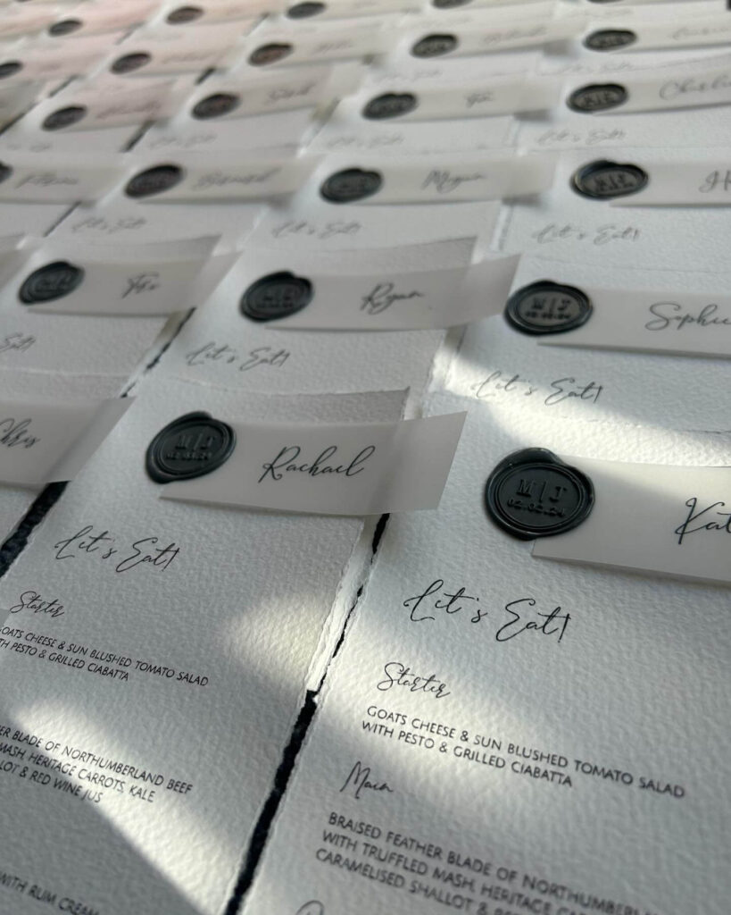 Wedding Place Card Ideas to Wow Your Guests 3