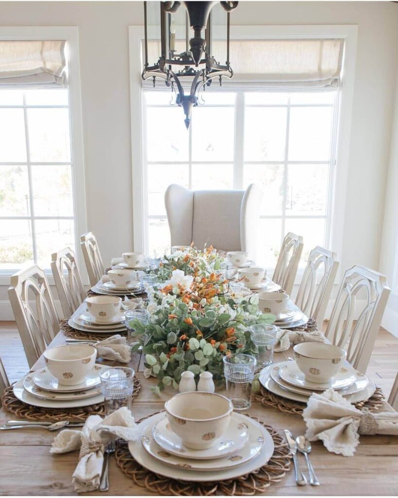 Thanksgiving Table Ideas to Inspire You 3