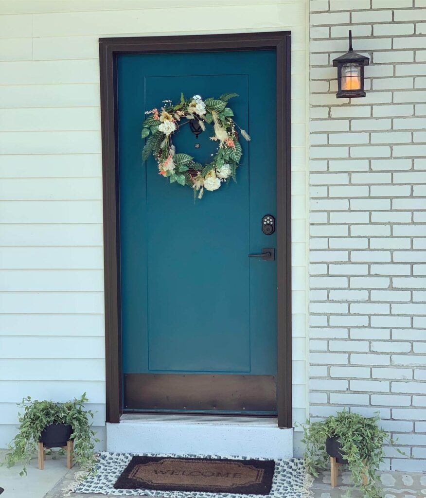 Front Door Color Ideas to Boost Curb Appeal 3