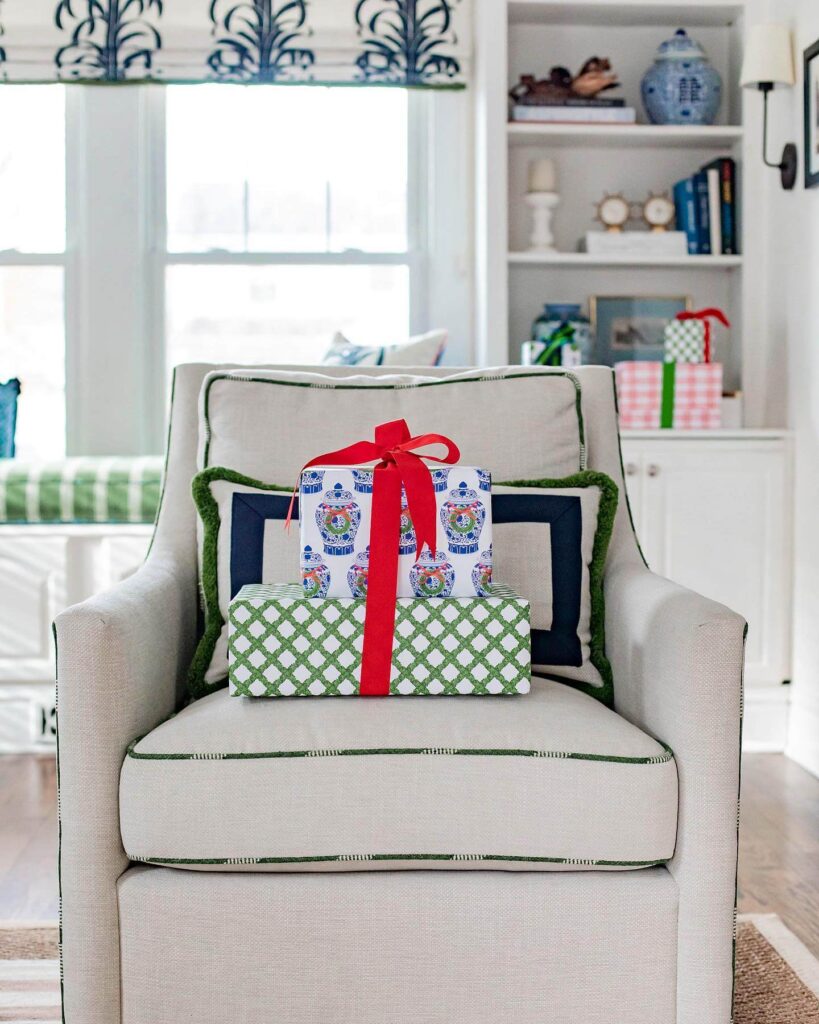 Blue and White Christmas Decor Ideas to Try 30