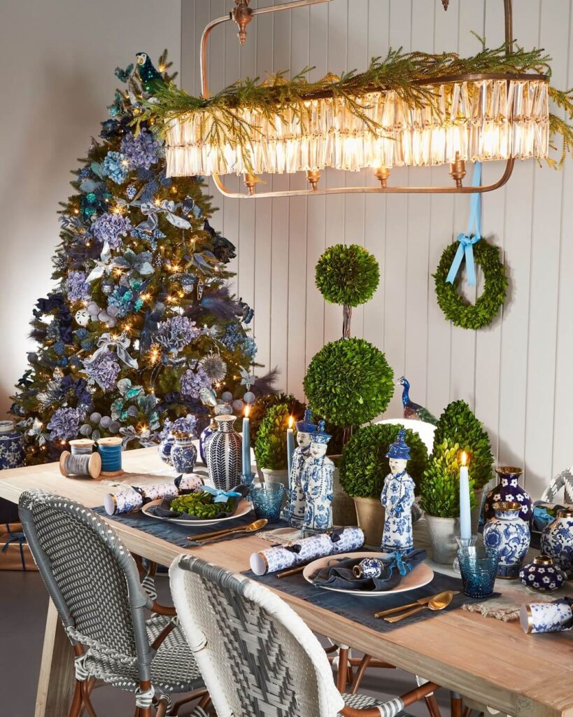 Blue and White Christmas Decor Ideas to Try 31
