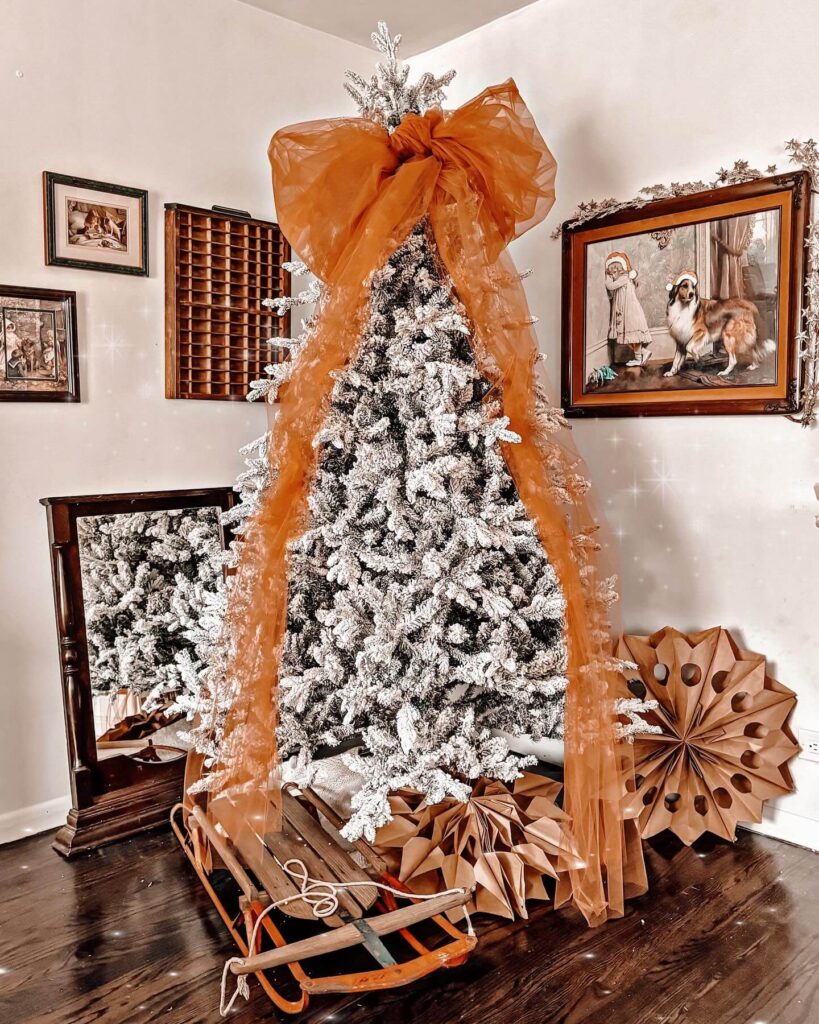 Christmas Tree Decor Ideas for Every Style 31