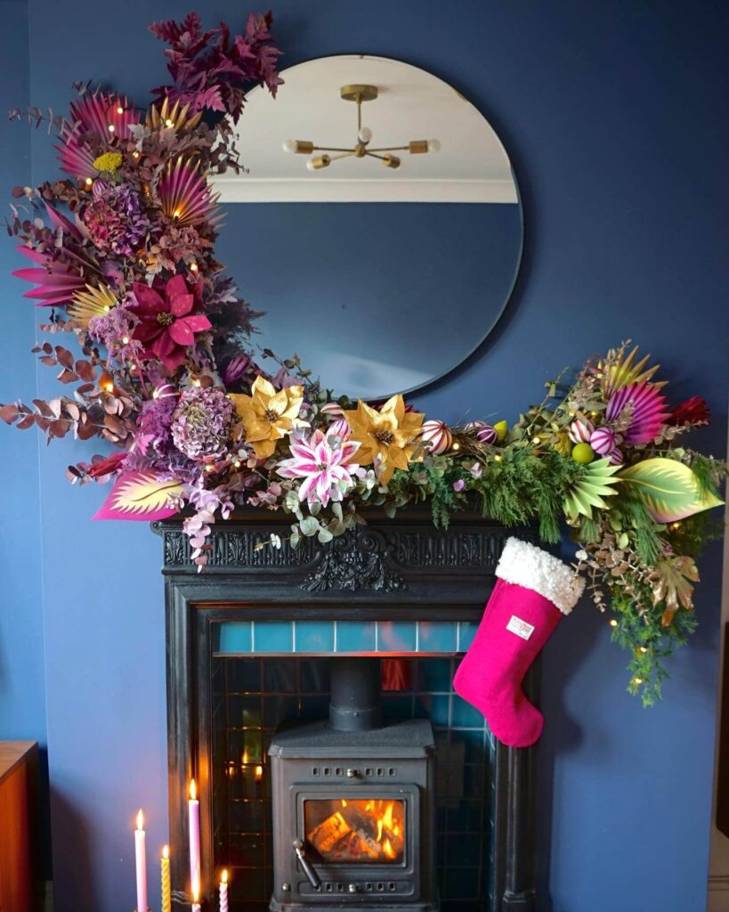 Christmas Mantel Decor Ideas to Try This Year 32