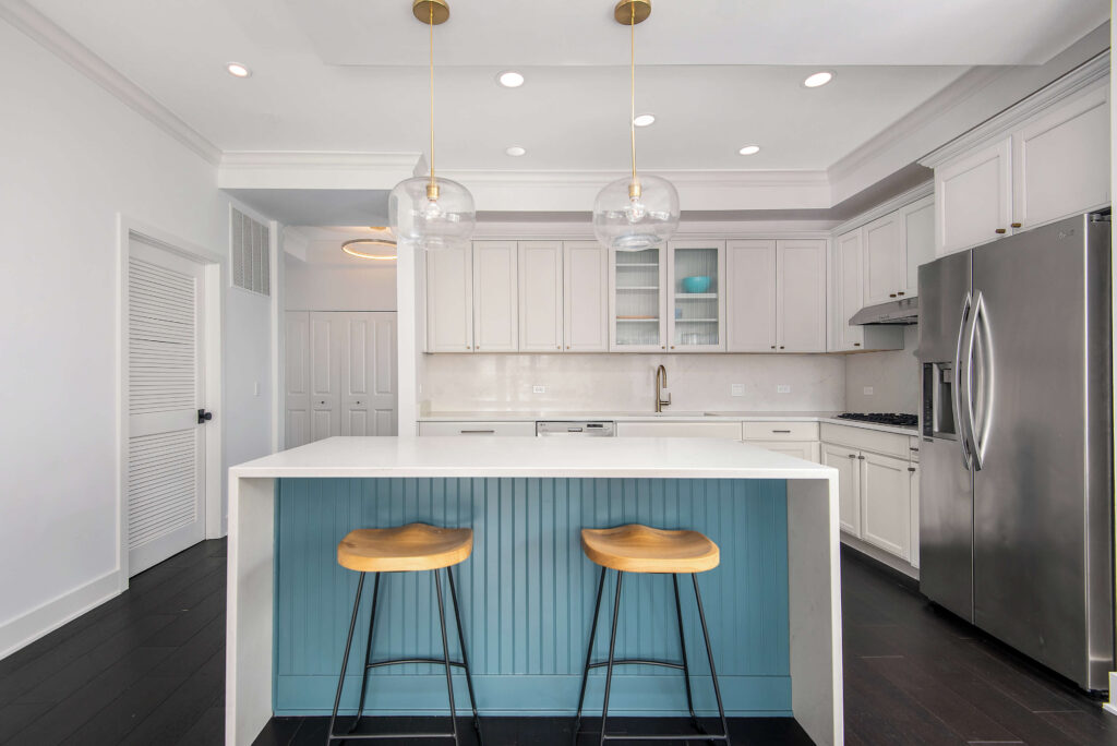 Two-Tone Kitchen Cabinet Ideas to Try Now 32