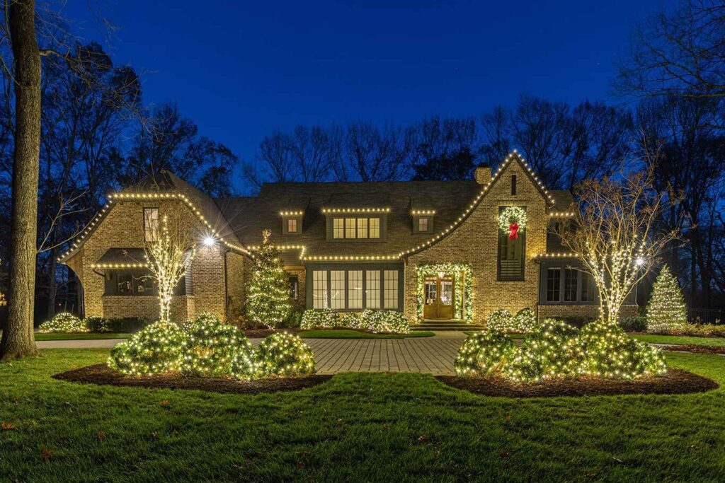 Christmas Lighting Ideas to Brighten the Season 36