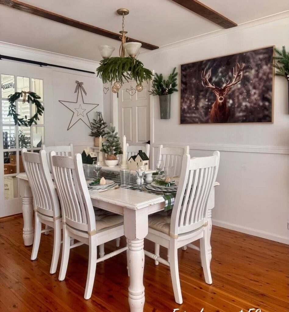 Farmhouse Christmas Decor Ideas You’ll Love 4