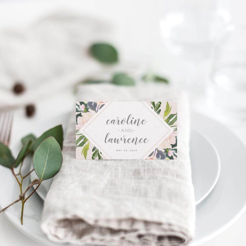 Wedding Place Card Ideas to Wow Your Guests 4