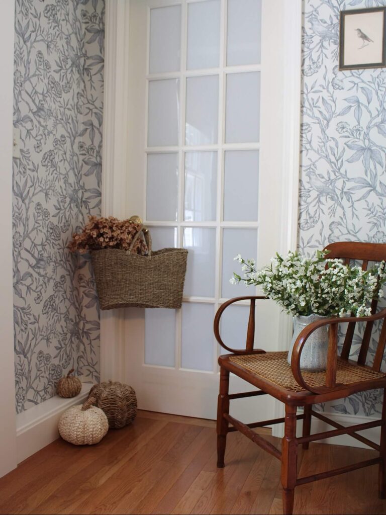 Peel-and-Stick Wallpaper Ideas to Transform Walls 4