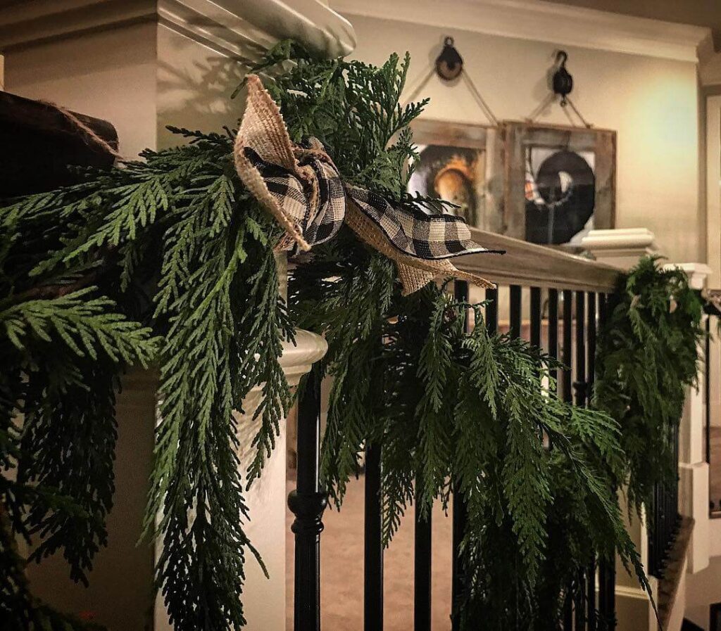 Budget Christmas Decor Ideas That Wow 4