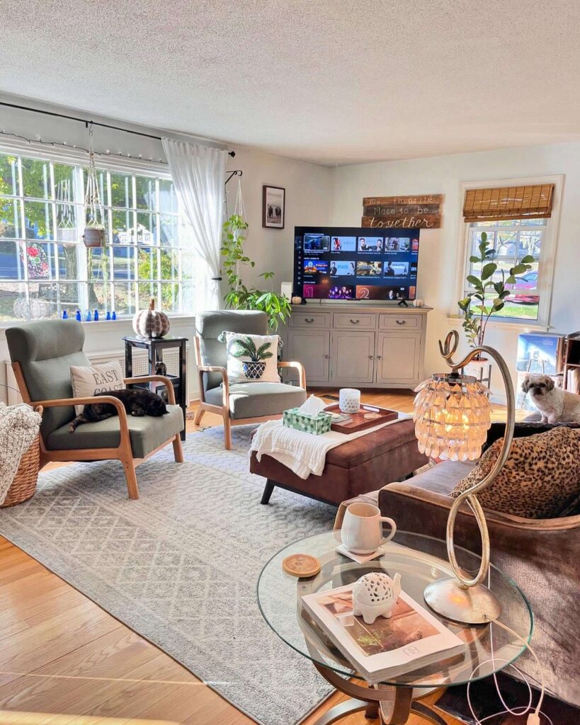 Small Living Room Layouts That Maximize Space 5