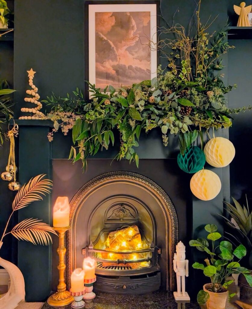 Christmas Mantel Decor Ideas to Try This Year 5