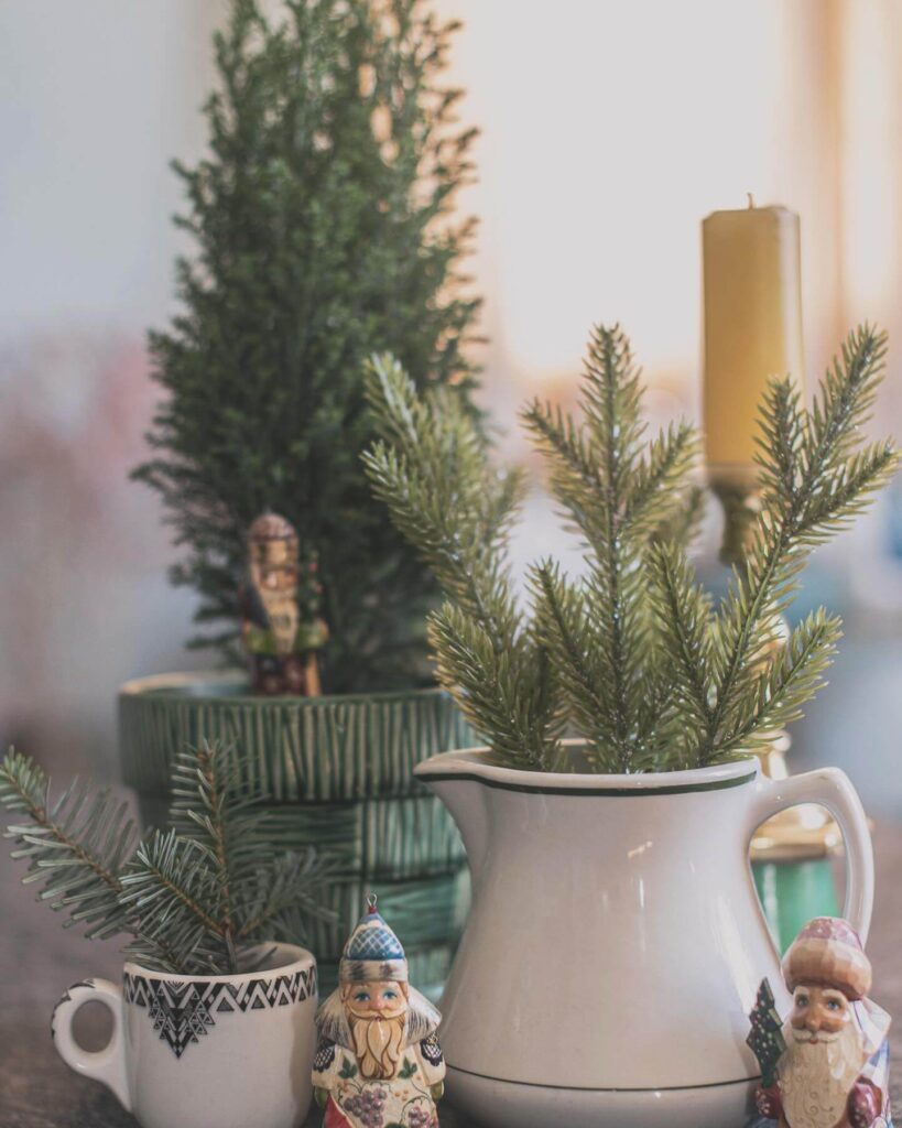 Christmas Vignette Ideas for Every Space 6