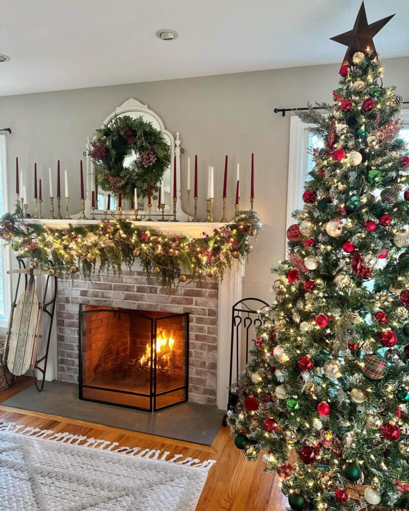 Christmas Mantel Decor Ideas to Try This Year 7