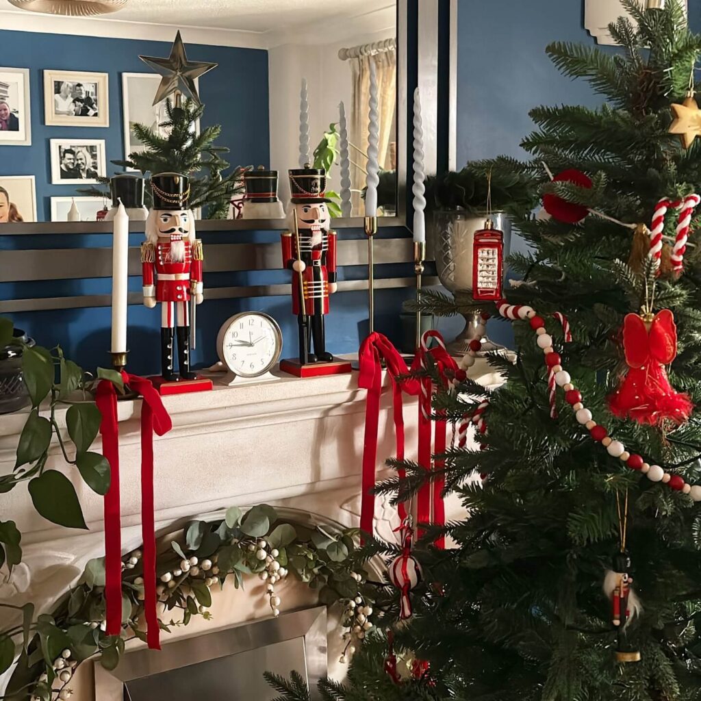 Christmas Decor Ideas for Every Style & Space 7
