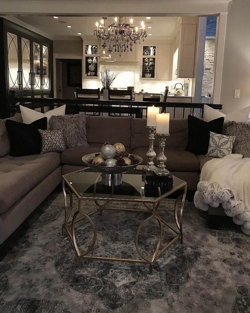 Glam Christmas Decor Ideas for a Luxe Look 7