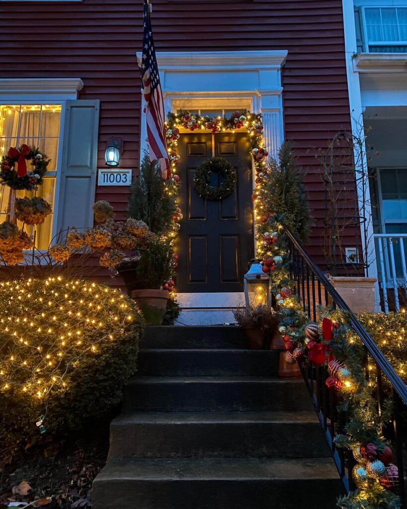 Christmas Outdoor Decorating Ideas to Wow 7