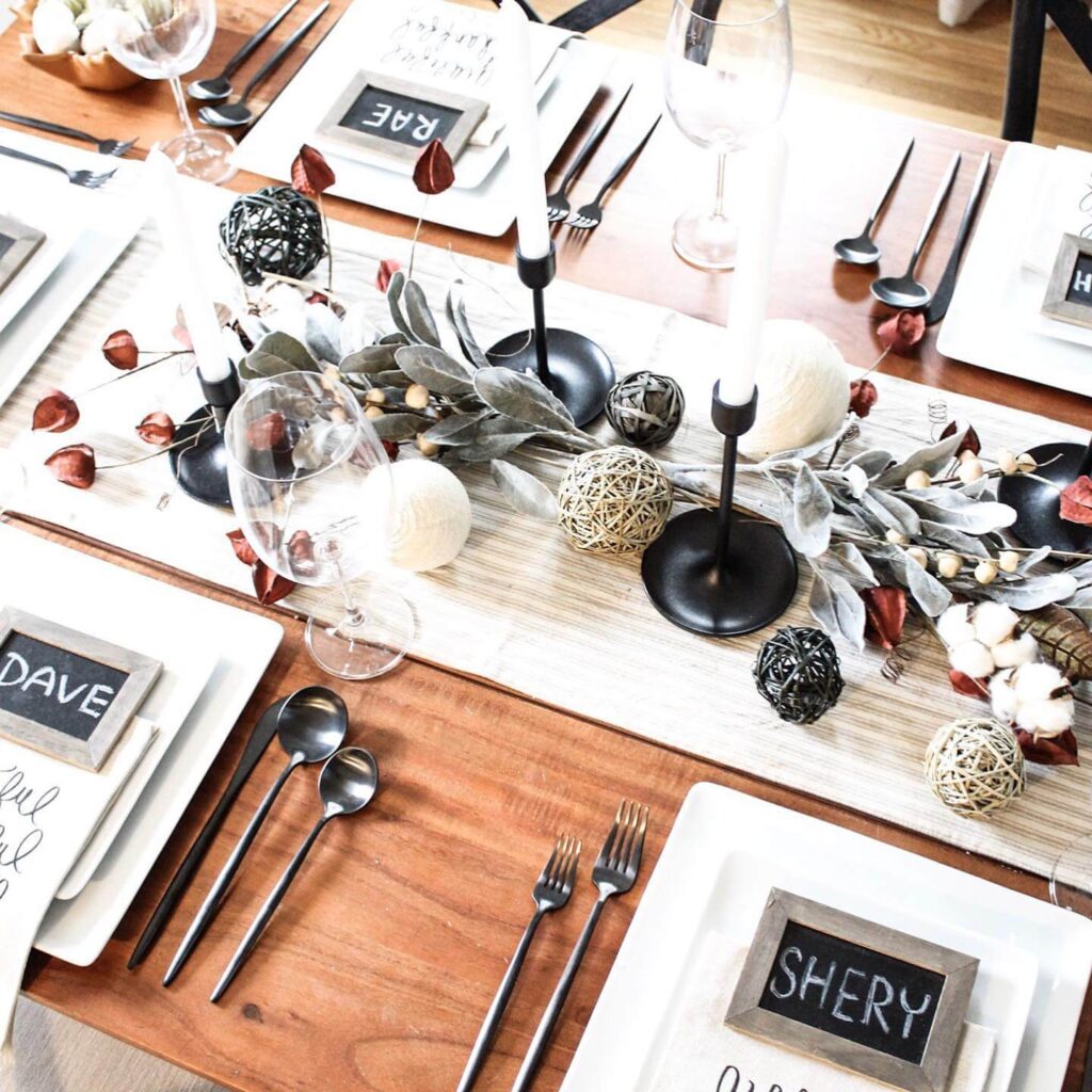 Thanksgiving Table Ideas to Inspire You 7
