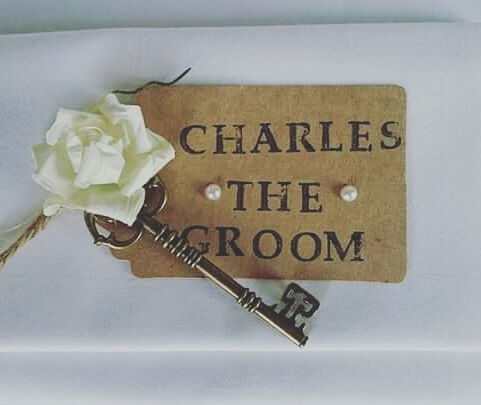Wedding Place Card Ideas to Wow Your Guests 8