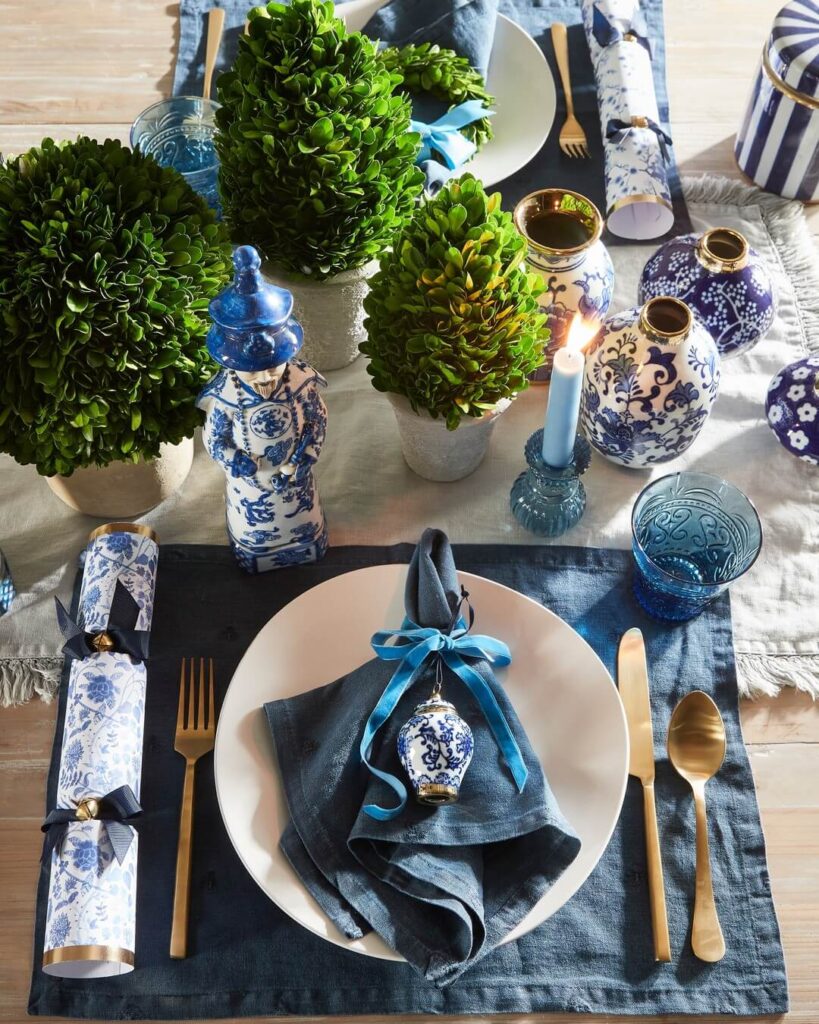 Blue and White Christmas Decor Ideas to Try 9