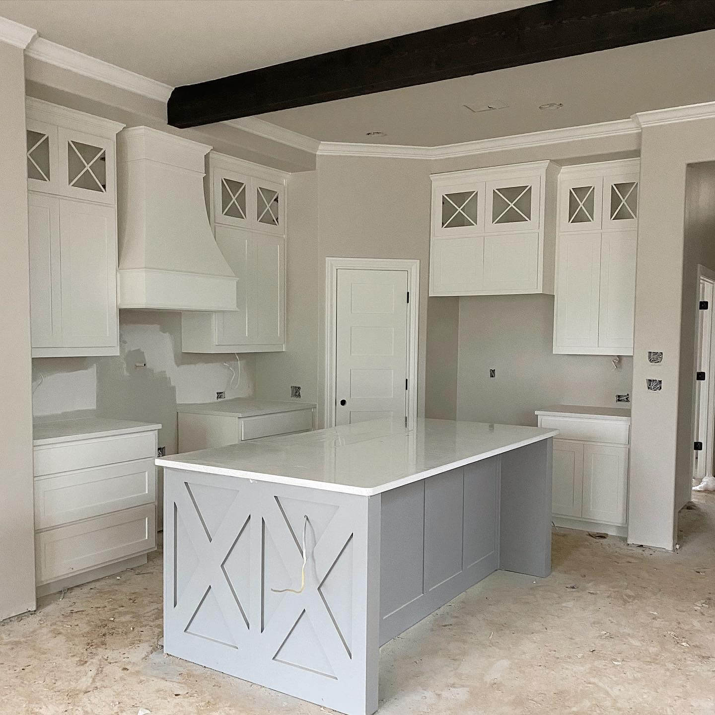 Farmhouse Kitchen Paint Colors That Instantly Warm Up Your Space 1