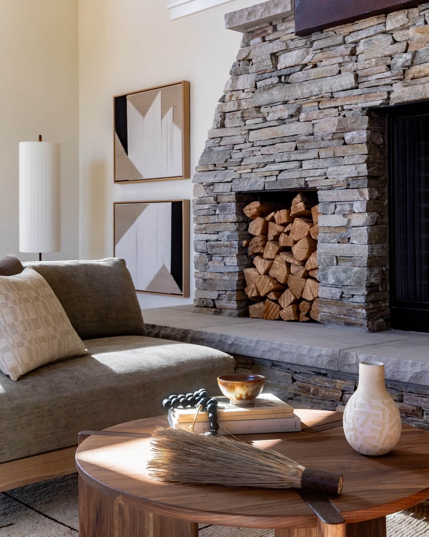 Rustic Modern Living Room Ideas You’ll Want to Steal: Cozy Character Meets Clean-Lined Style 10