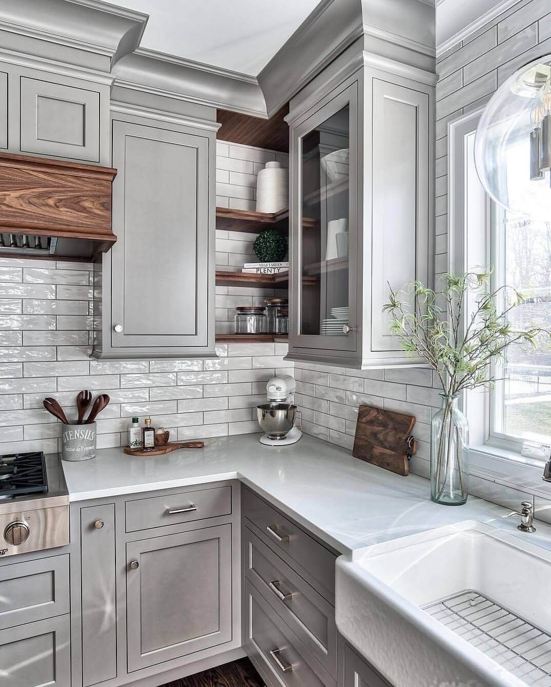 Farmhouse Kitchen Paint Colors That Instantly Warm Up Your Space 10