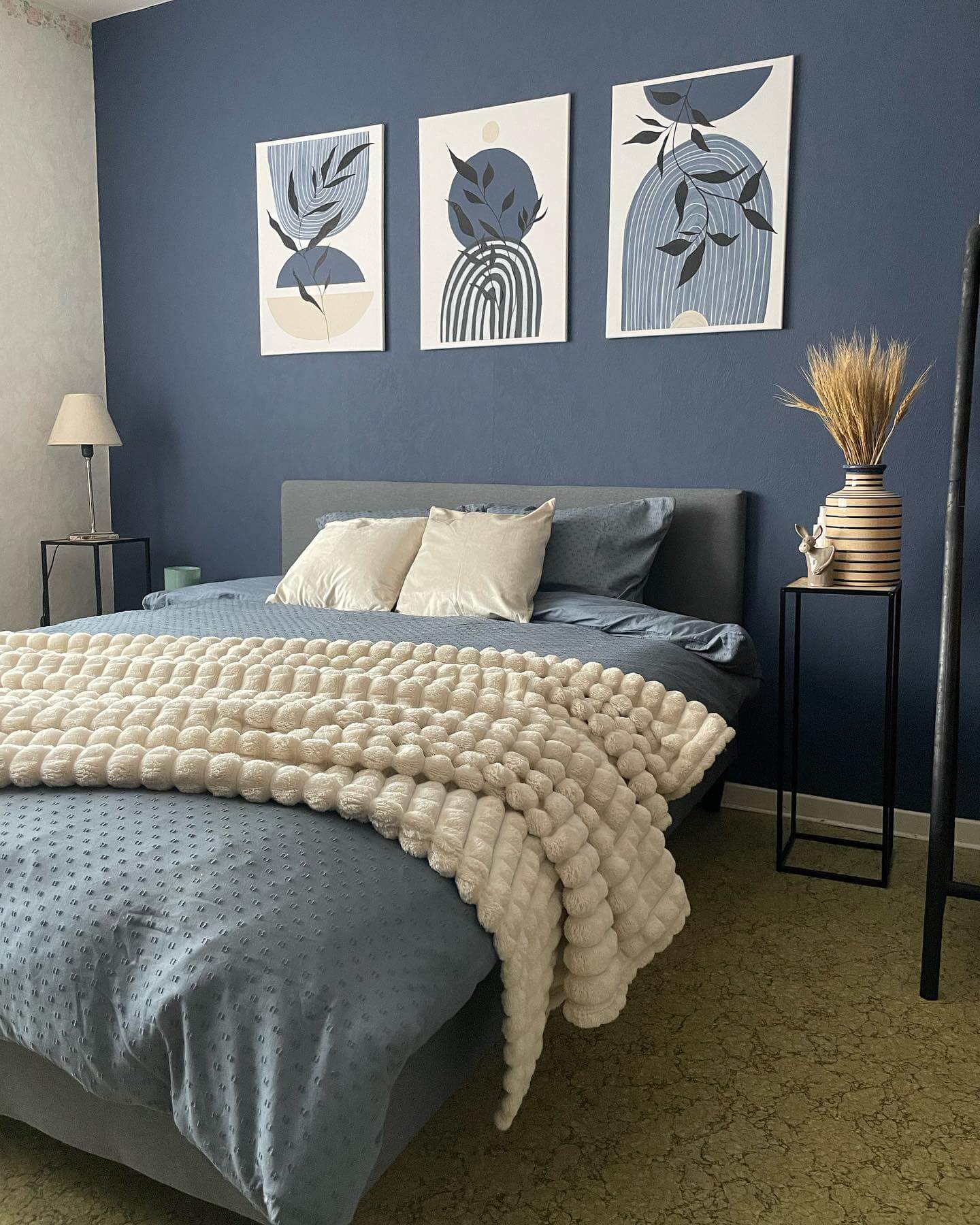 27 Genius DIY Room Decor Ideas to Transform Your Space on a Budget 11