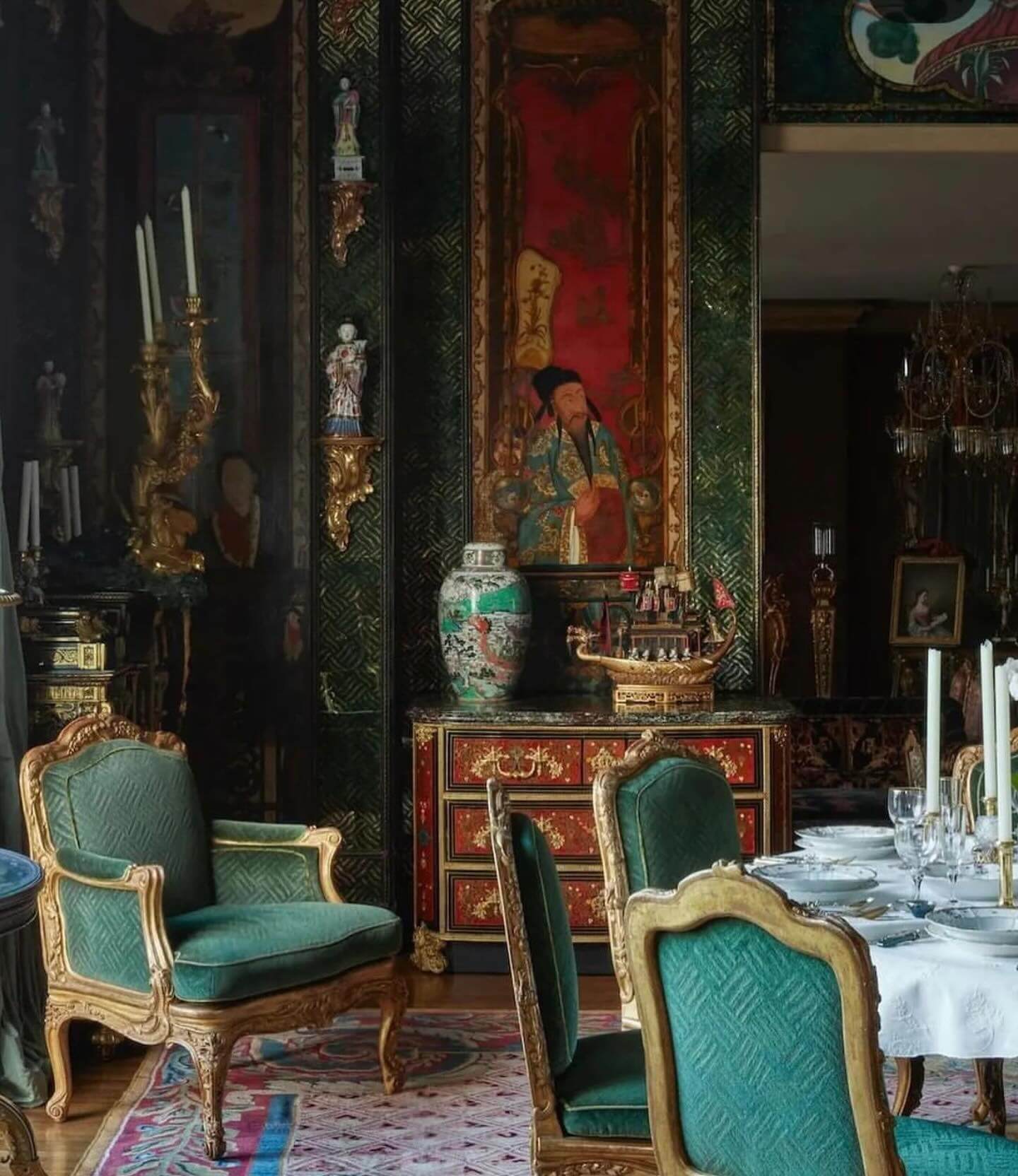 Art Deco Dining Room Ideas to Bring Instant Gatsby-Era Glamour Home 13