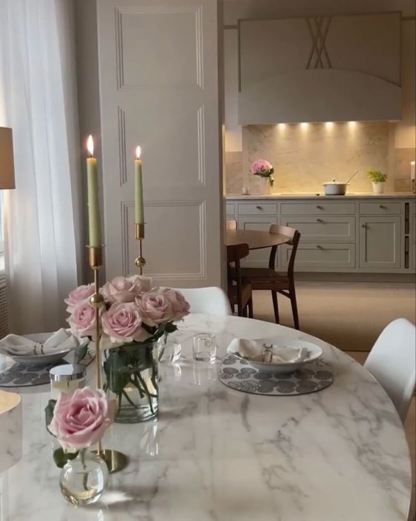 Space-Saving Small Dining Room Ideas 19