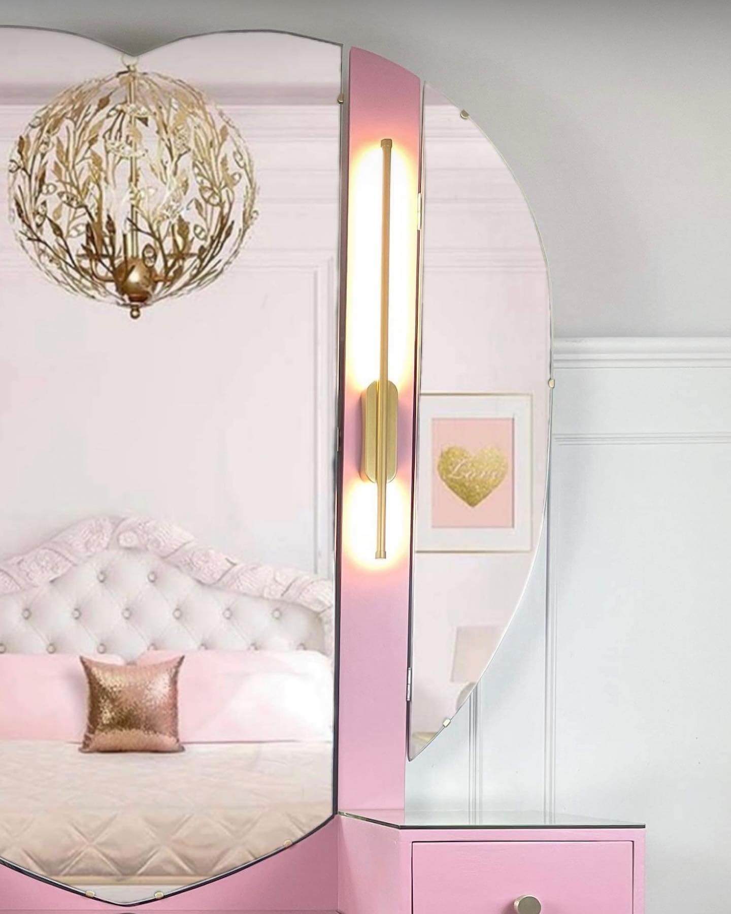 Elegant Pink and Gold Bedroom Designs to Love 2