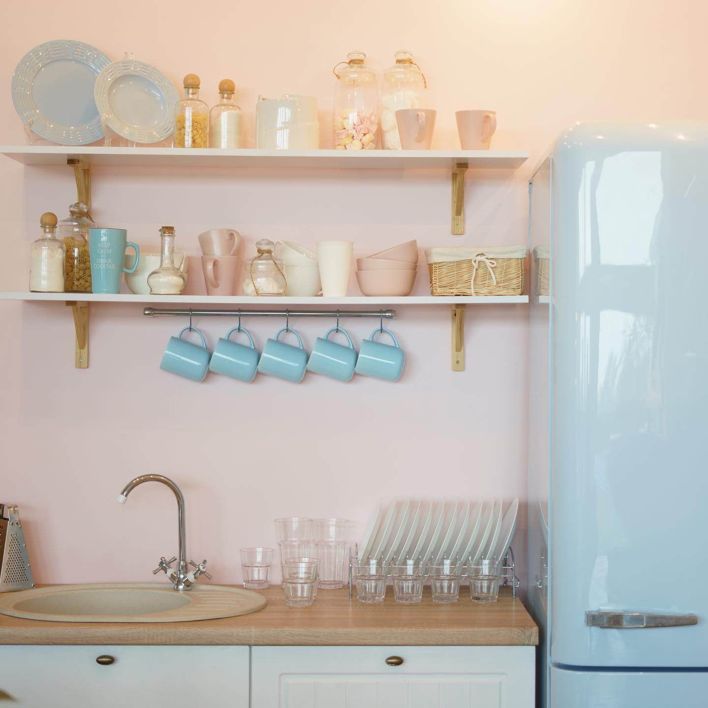 Small Apartment Kitchen Magic: Space-Savvy Ideas to Maximize Storage and Style (Even If You Rent) 2