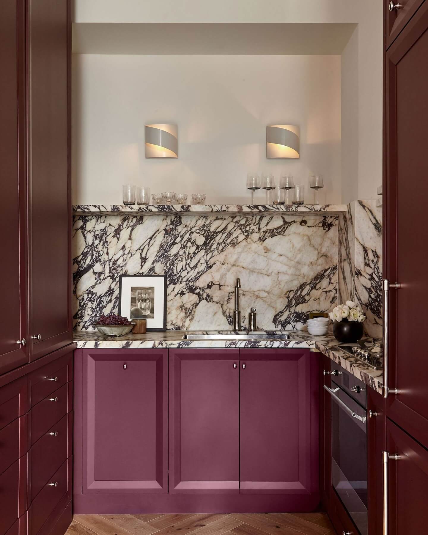 Small Apartment Kitchen Magic: Space-Savvy Ideas to Maximize Storage and Style (Even If You Rent) 20