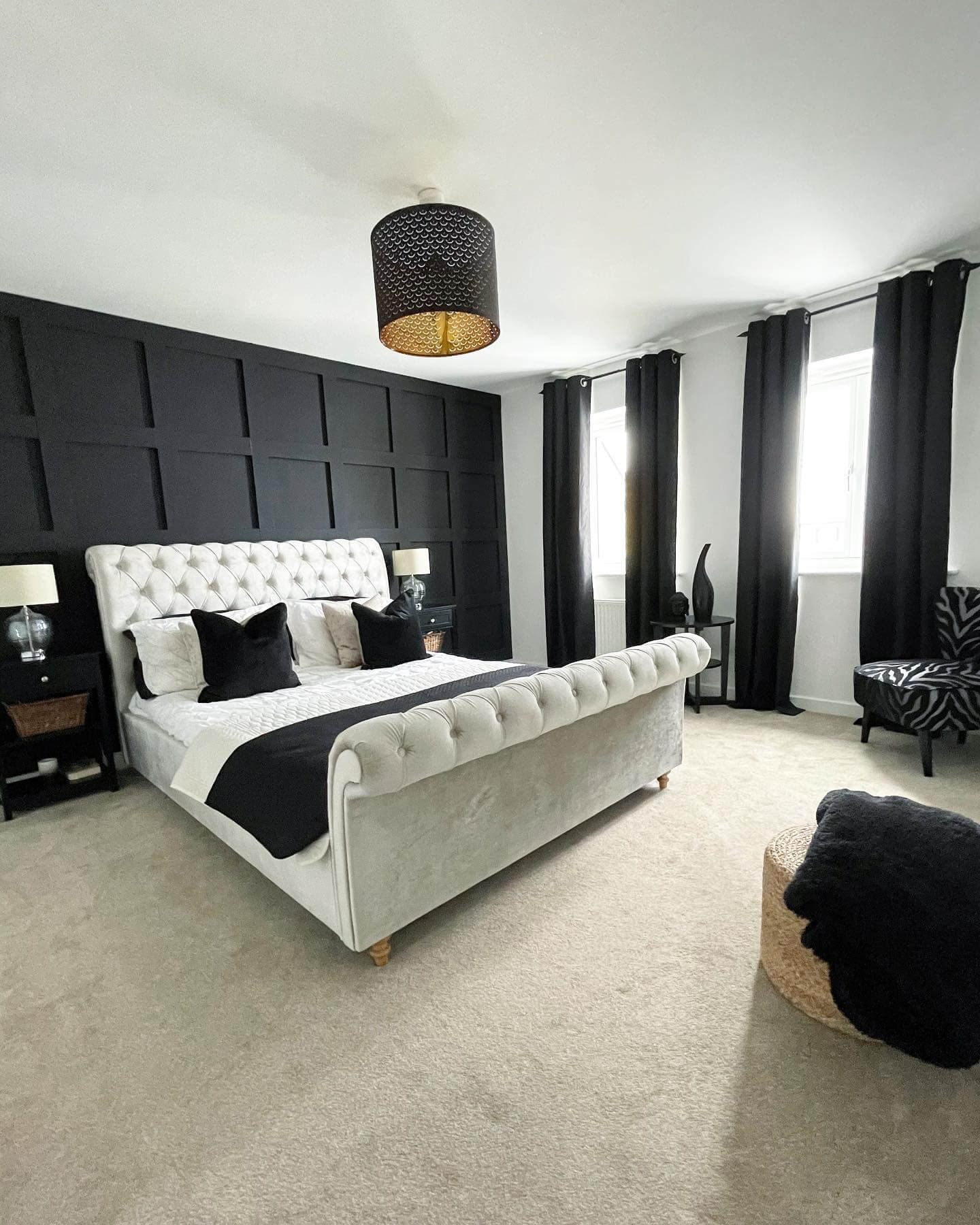 Modern Black Accent Wall Bedroom Inspiration 24