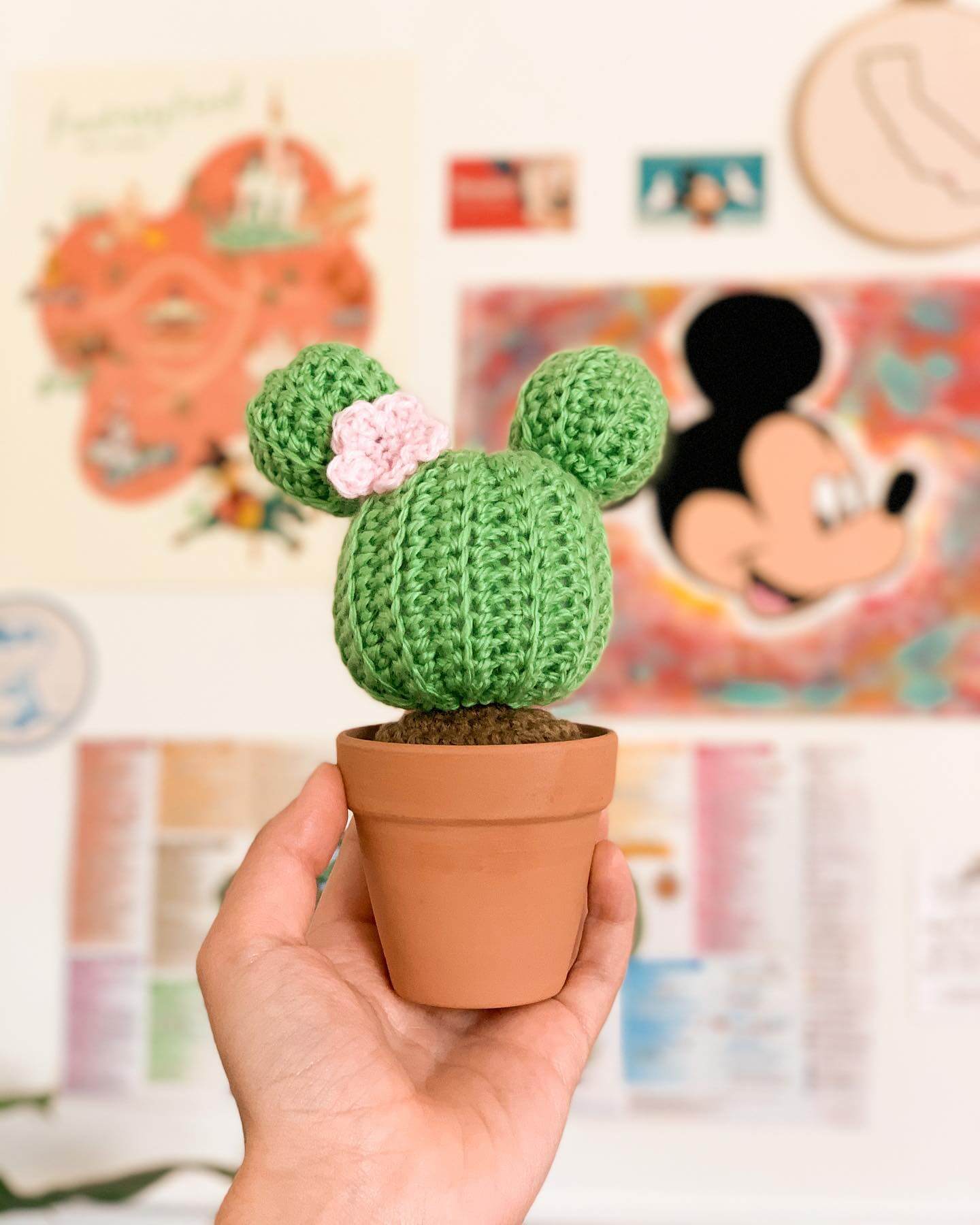 27 Genius DIY Room Decor Ideas to Transform Your Space on a Budget 24