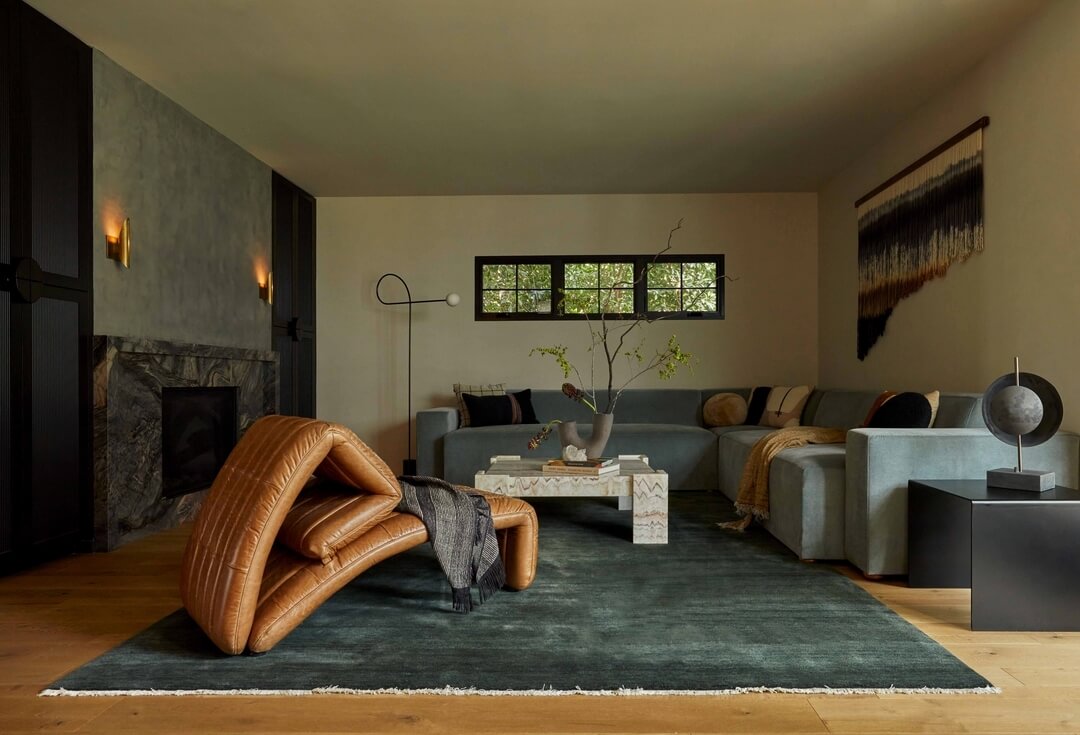 Transform Your Space with Moody Living Room Ideas 3