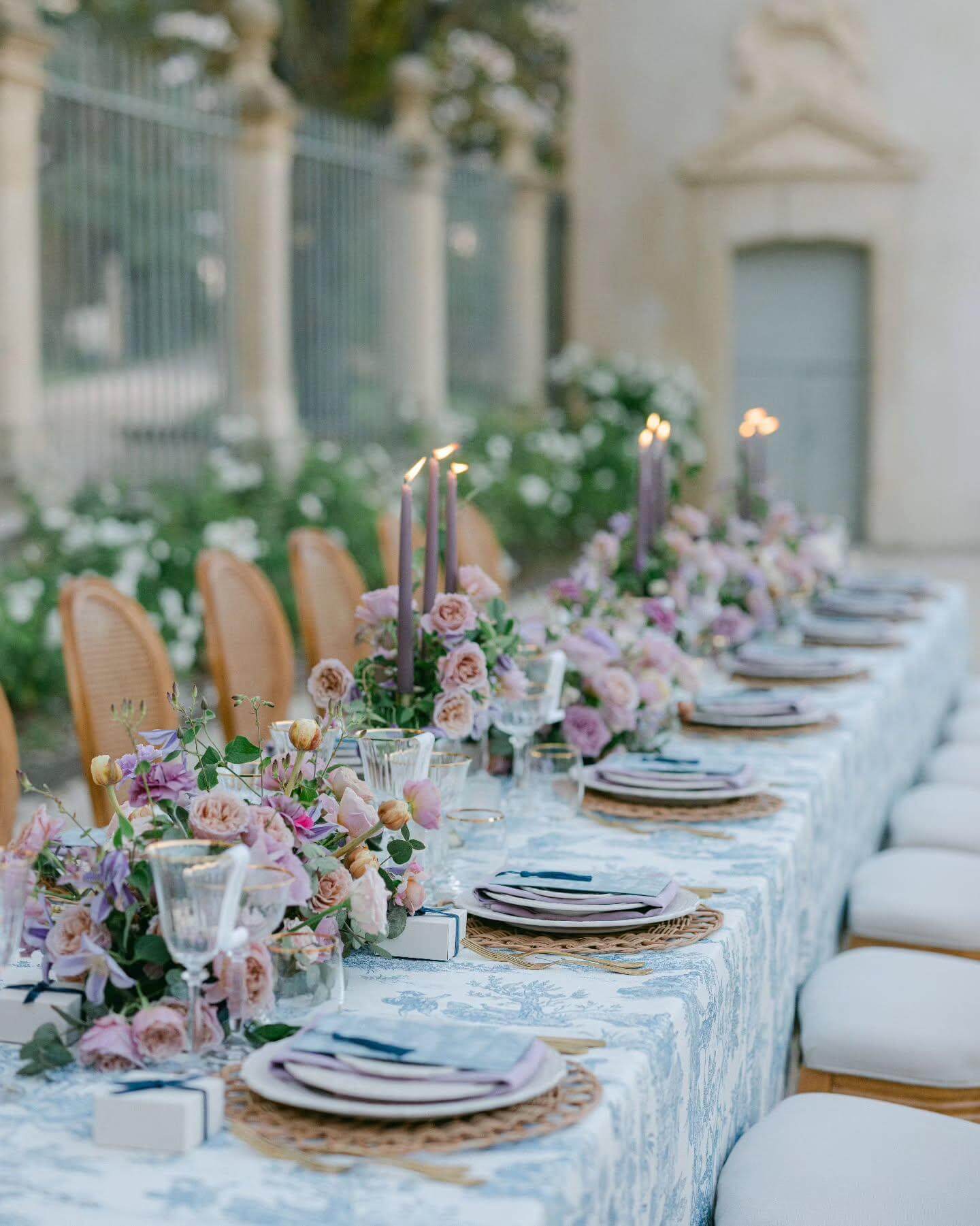 Steal-Worthy Wedding Table Decorations: Stylish Ideas From Modern Minimal to Romantic Garden 5