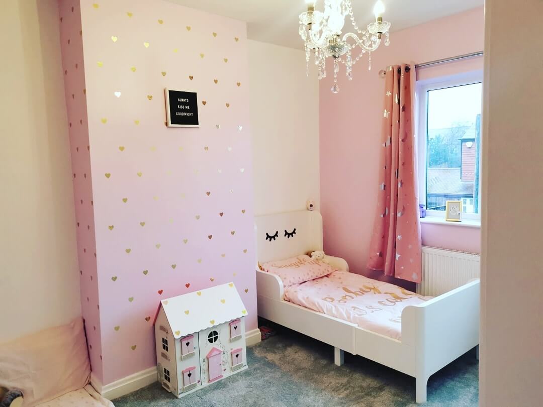 Elegant Pink and Gold Bedroom Designs to Love 5