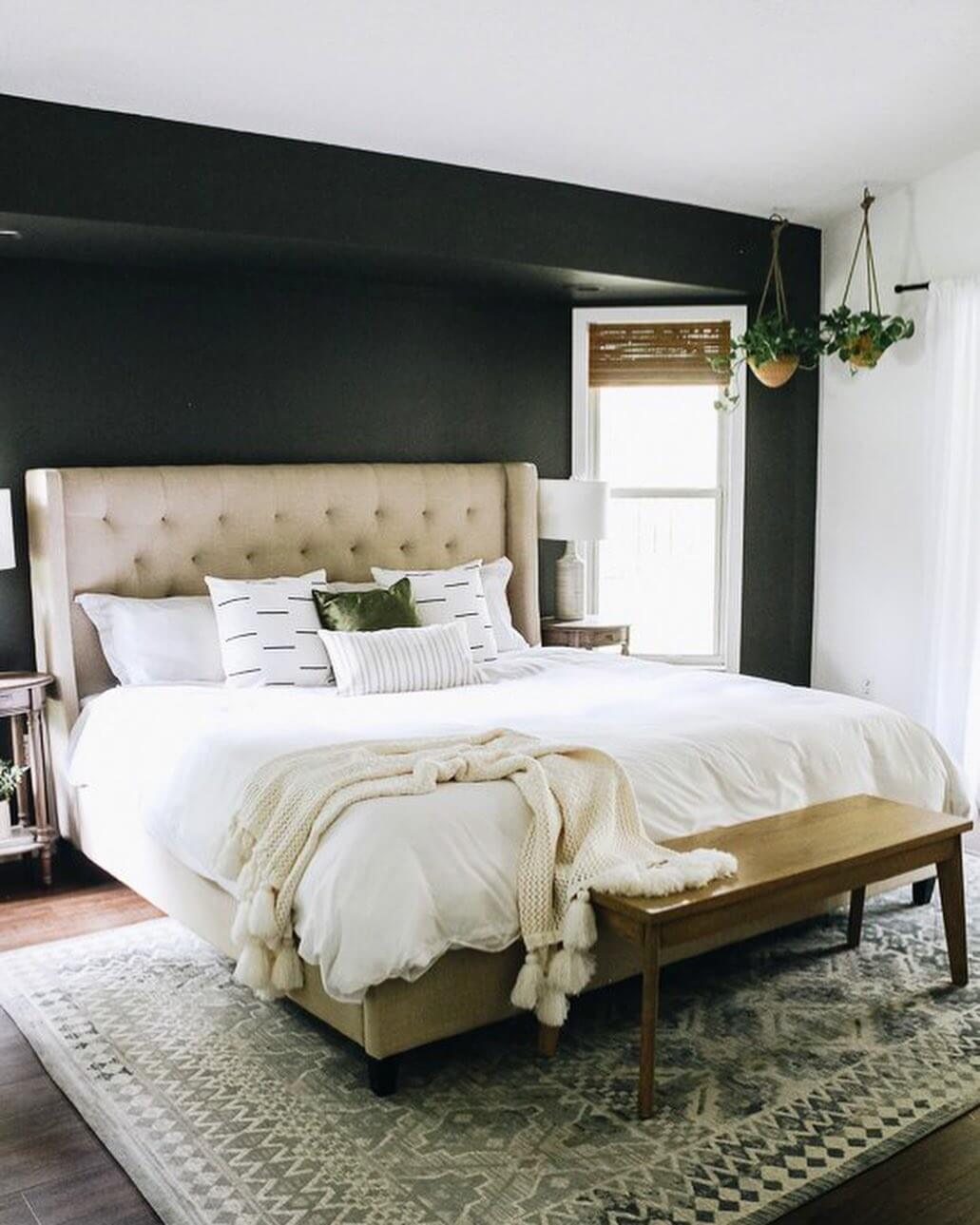 Modern Black Accent Wall Bedroom Inspiration 5