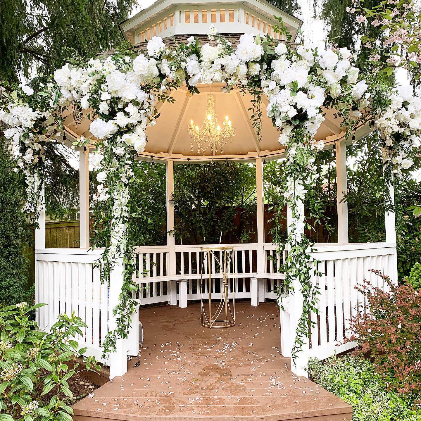 Stunning Backyard Gazebo Ideas to Transform Your Outdoor Oasis 5