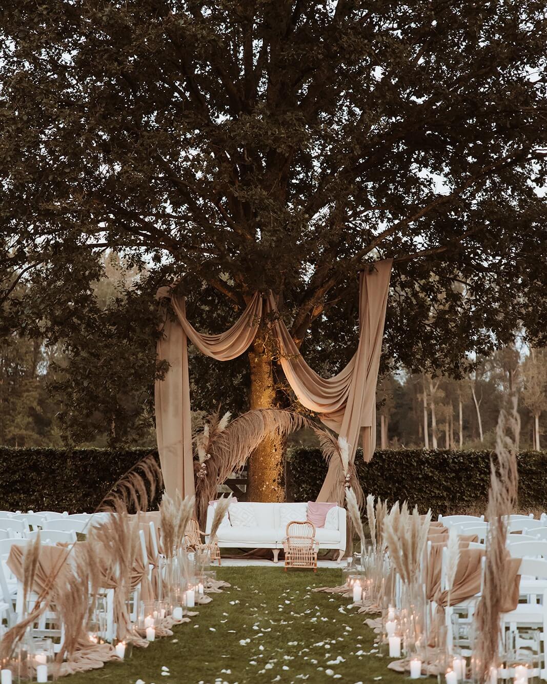 Effortlessly Chic Boho Wedding Ideas for a Free-Spirited Celebration 6