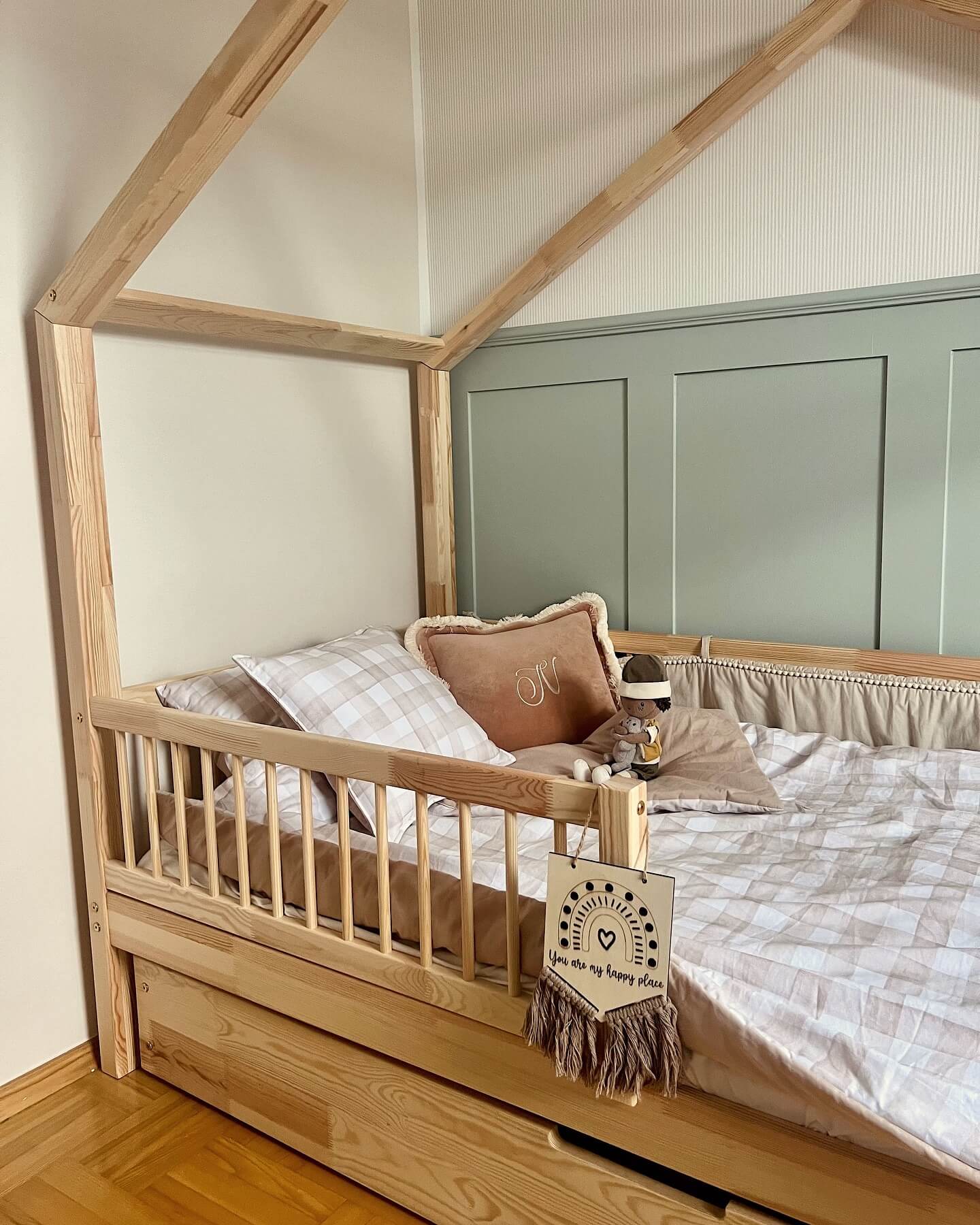 Adorable Toddler Bedroom Ideas for Any Budget 7