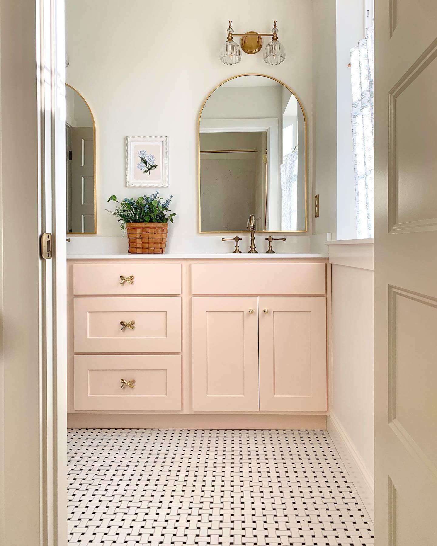 Top Bathroom Vanity Color Ideas 10