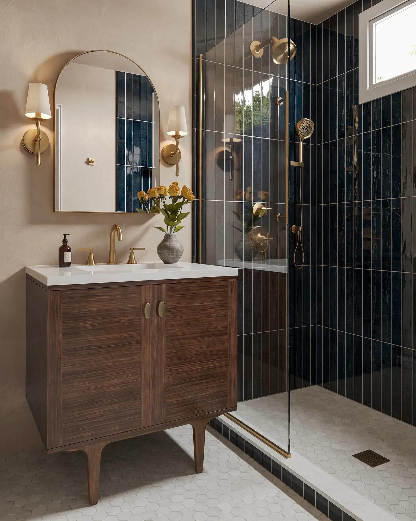 Single Vanity Bathroom Ideas That Maximize Style 10