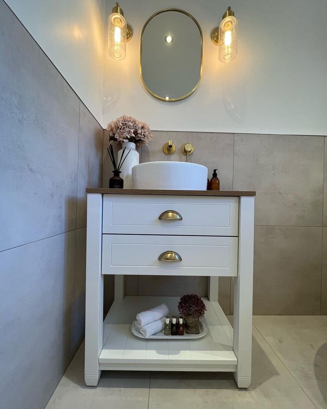 Best Bathroom Shelf Ideas for Every Space 17