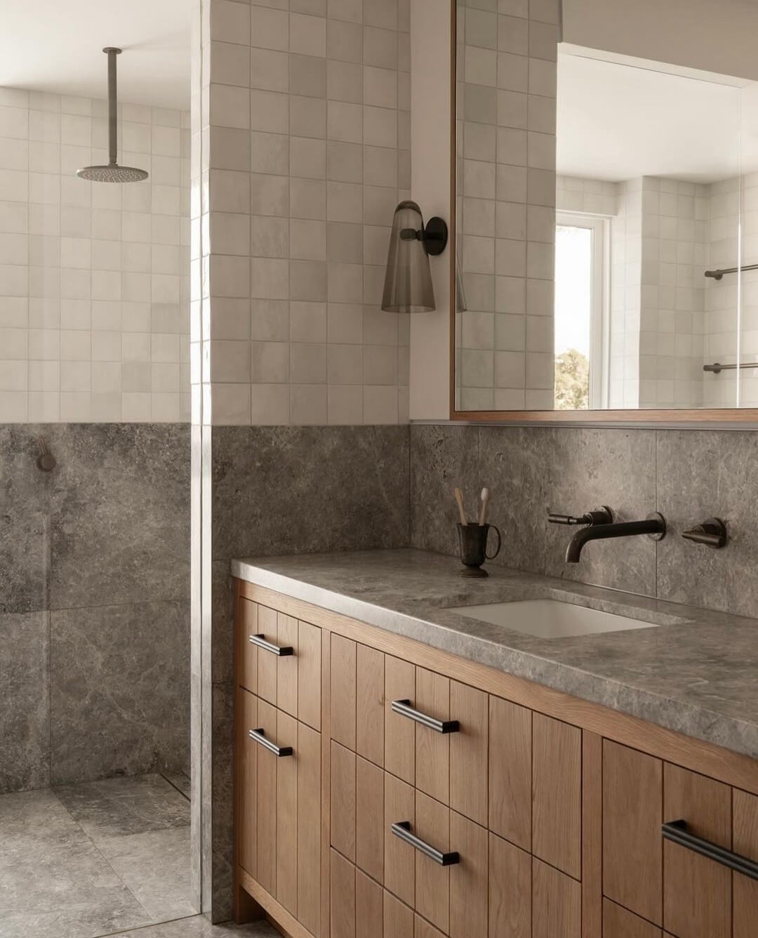 Best Moody Bathroom Ideas with Rich Tones 3